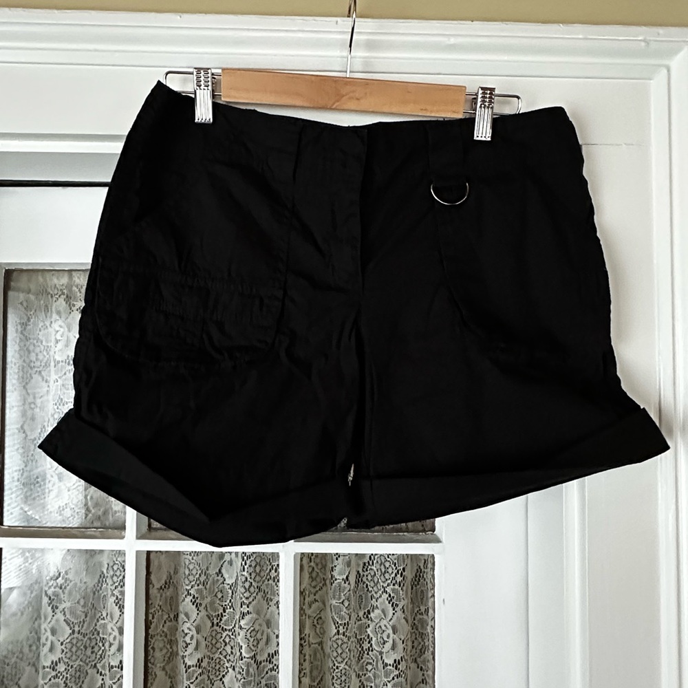Kenneth Cole cotton black cargo shorts.  Size 6